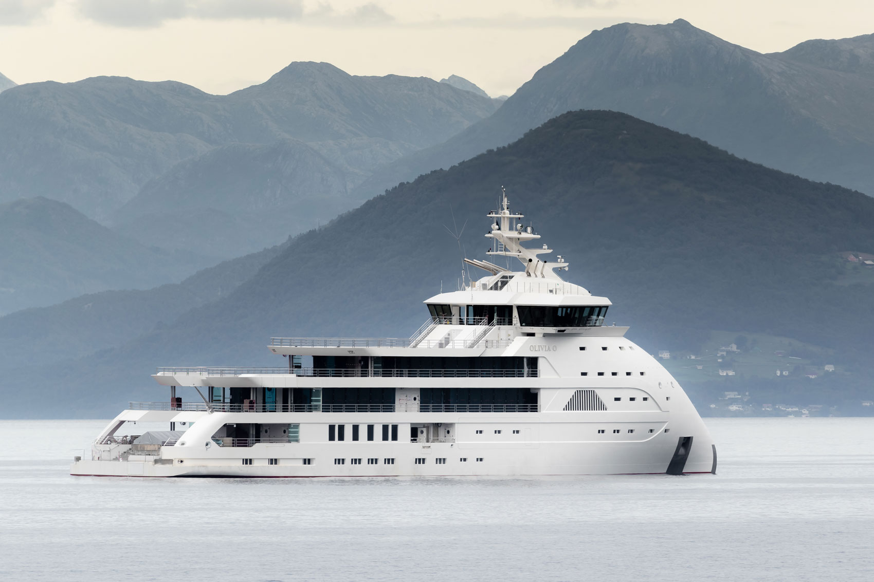 The Bahamas yacht flag, what owners and managers should review